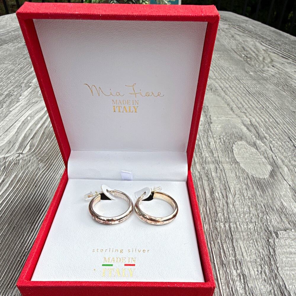 Mia Fiore 925 Sterling Silver 1” Hoop Earrings Snap Closure Made in Italy (157)